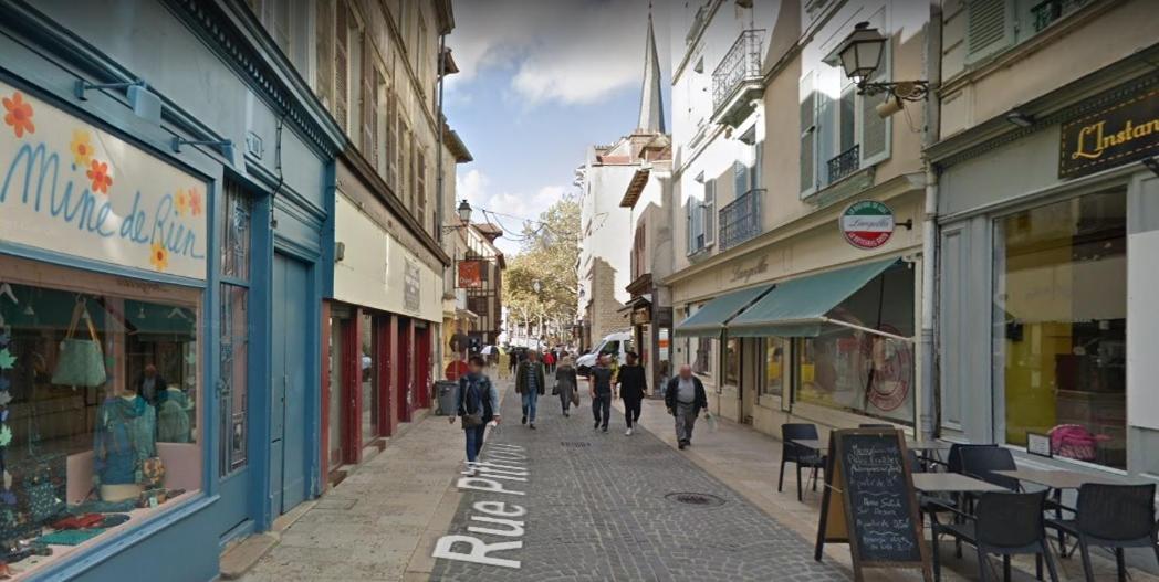 Appartement Avec Balneo Et Sauna Privatif - Le Rose Cuivre Troyes Luaran gambar